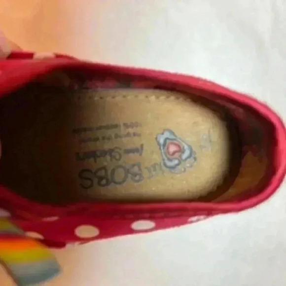 Bob’s Skechers sneakers Toddler shoes Sz 6 Red Polka Dot W/ Rainbow Laces - Picture 4 of 8